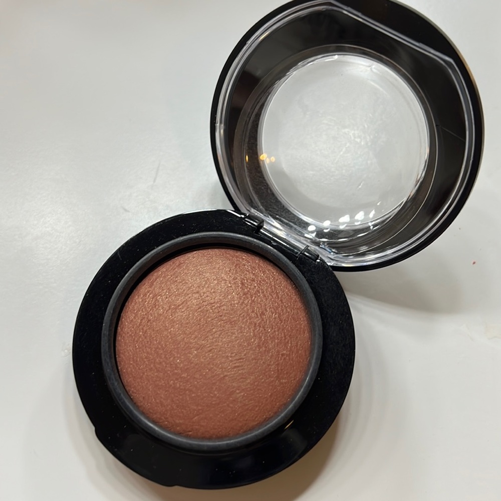 Mac blush - love joy